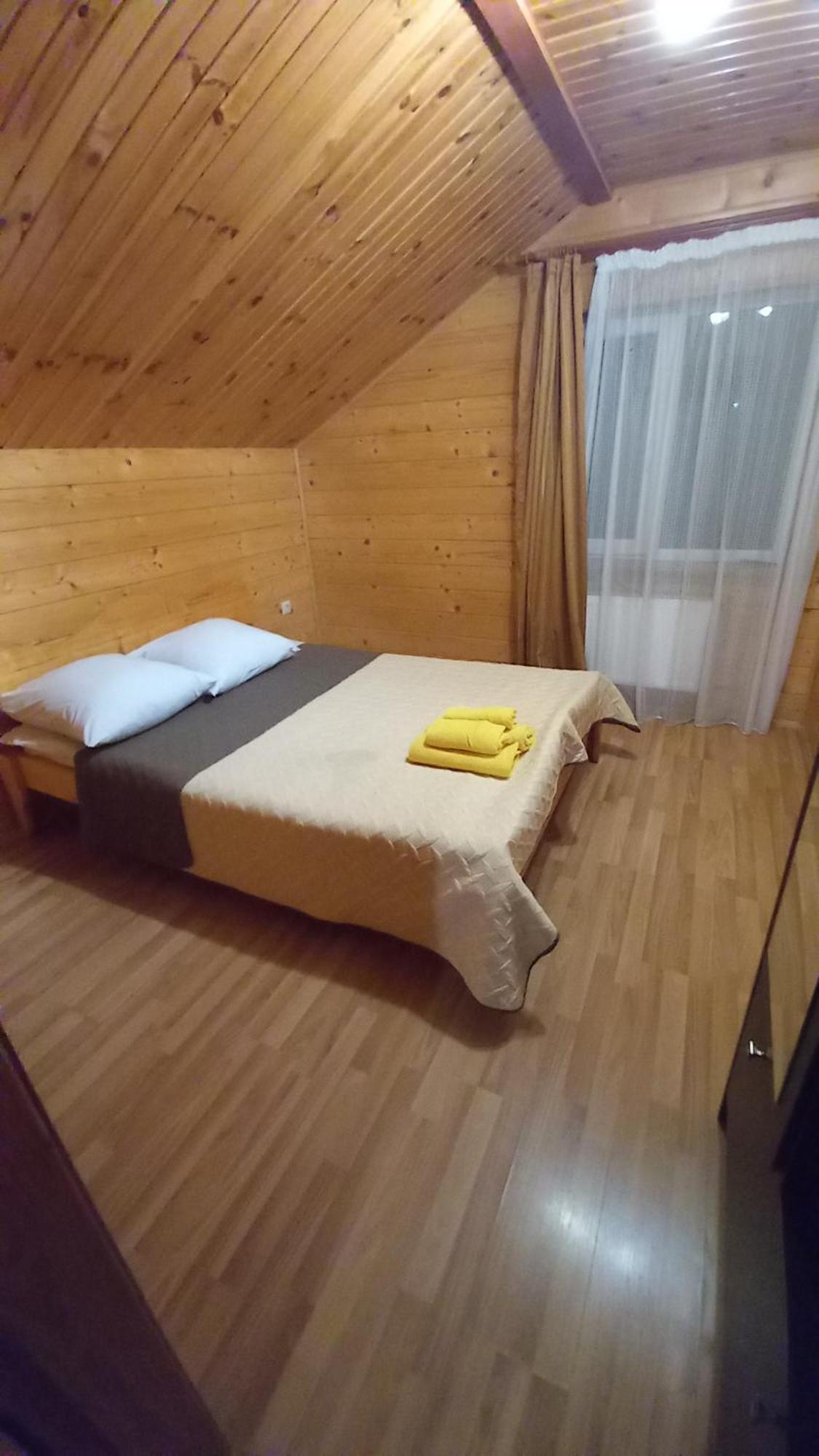 슬랍스크 Між Тростяном Та Рікою 빌라 외부 사진